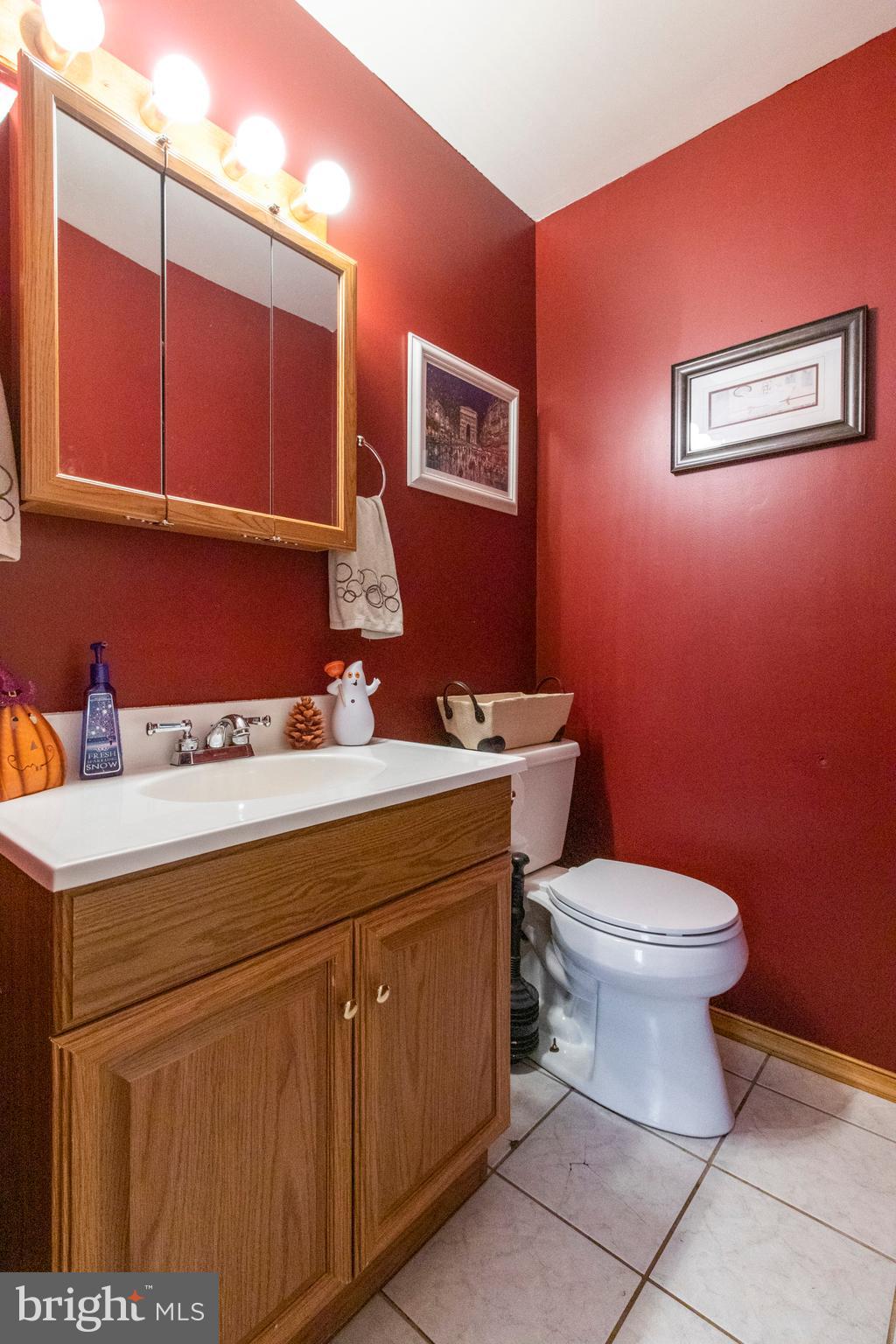 819 Fairview Road Swarthmore, PA 19081 - Photo 18 of 35