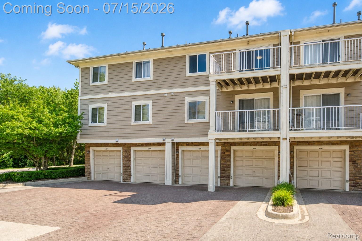 1159 Beaver Run Troy, MI 48083 - Photo 29 of 32 32 - Beaver.jpg