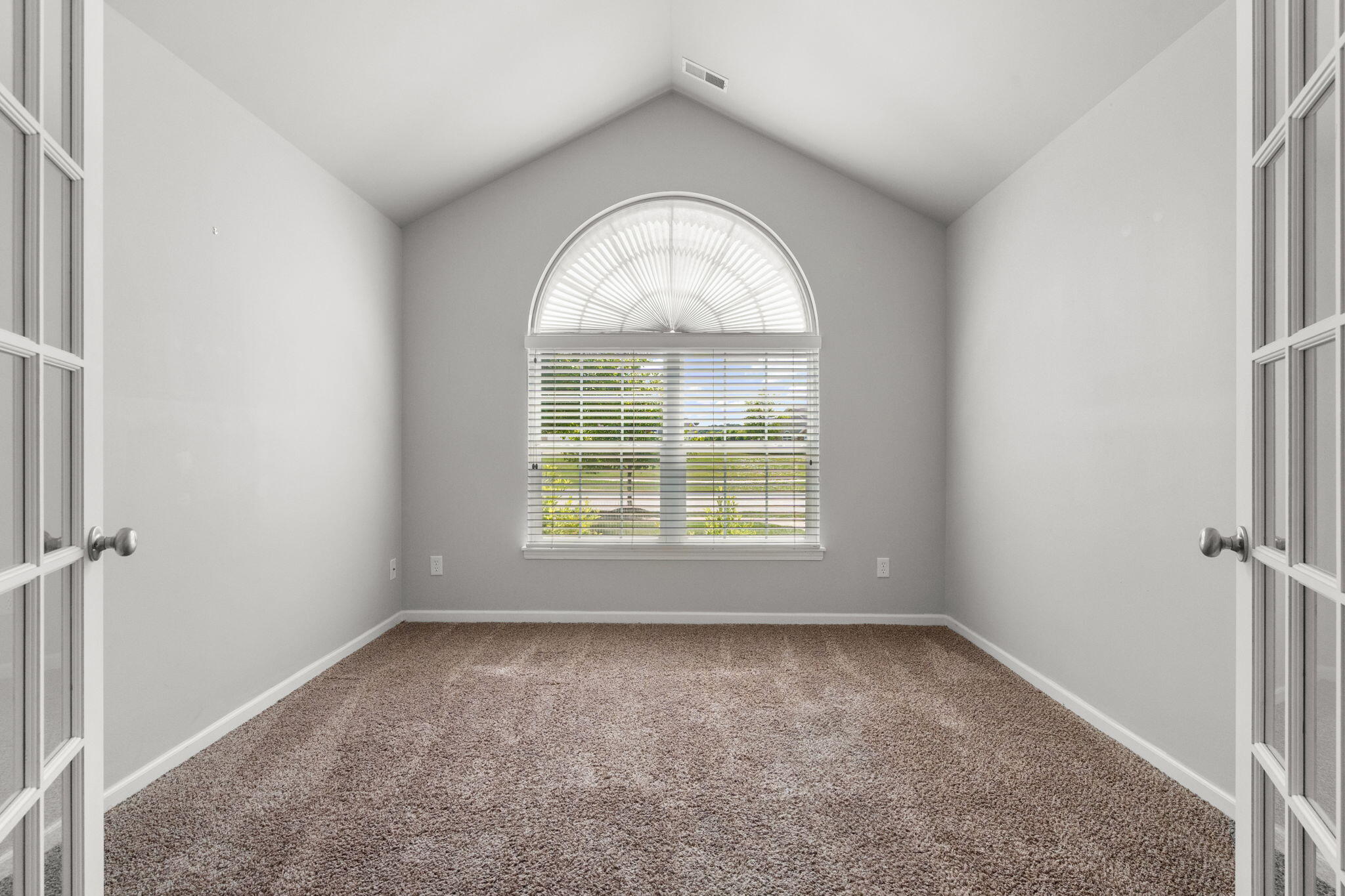 5260 East 109th Place Crown Point, IN 46307 - Photo 13 of 26 2048x1365