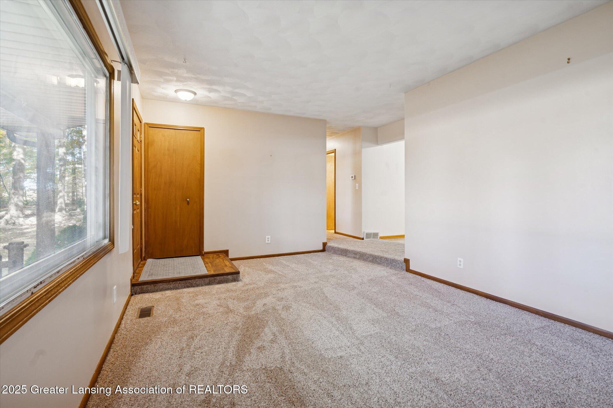 1339 Flanders Road Charlotte, MI 48813 - Photo 10 of 48 10-1339-Flanders-Rd-Charlotte-MI-48813-W