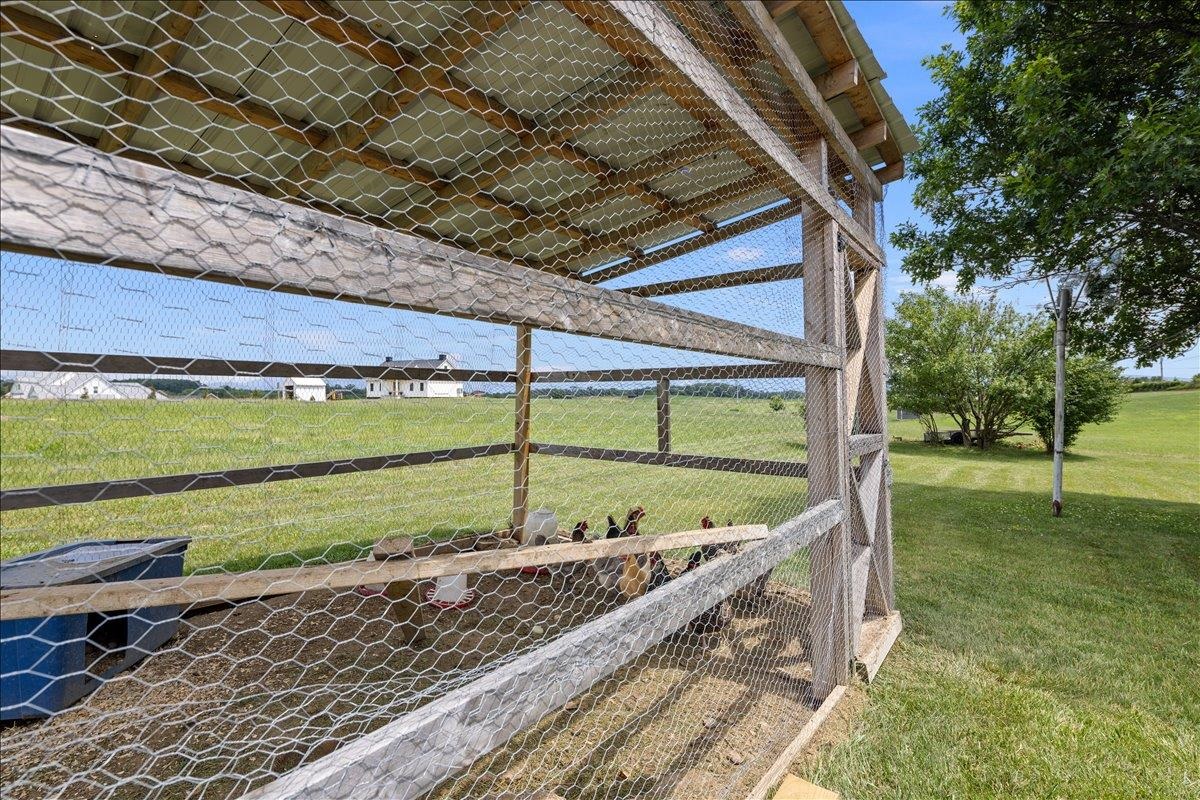 6061 Oak Shade Road Penn Laird, VA 22846 - Photo 14 of 42