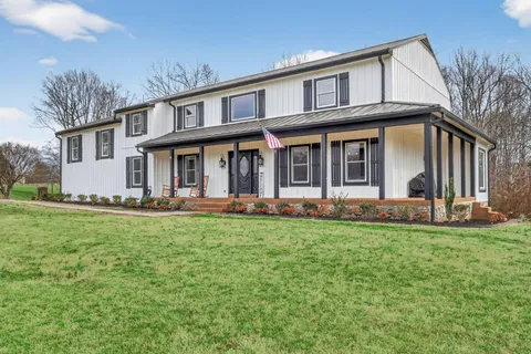 $999,999 | 7255 Hall Road, Greenbrier, TN 37073