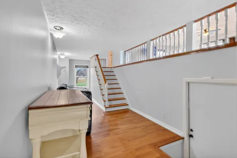 $999,999 | 7255 Hall Road, Greenbrier, TN 37073