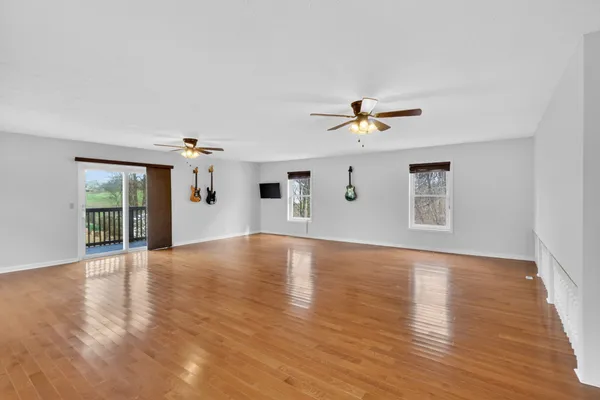$969,900 | 7255 Hall Road, Greenbrier, TN 37073