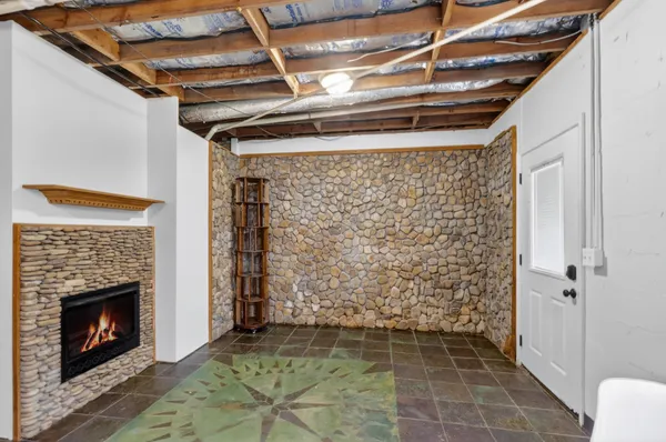 $969,900 | 7255 Hall Road, Greenbrier, TN 37073