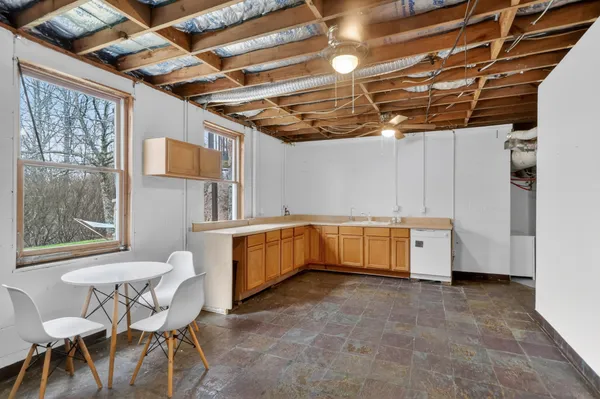 $969,900 | 7255 Hall Road, Greenbrier, TN 37073