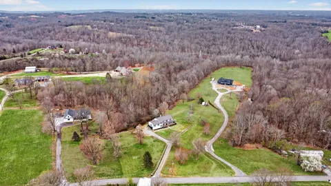$999,999 | 7255 Hall Road, Greenbrier, TN 37073