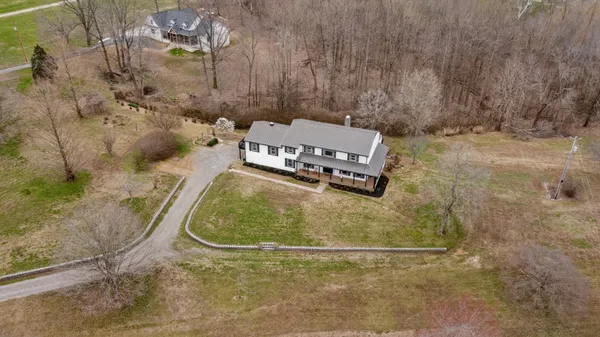 $969,900 | 7255 Hall Road, Greenbrier, TN 37073