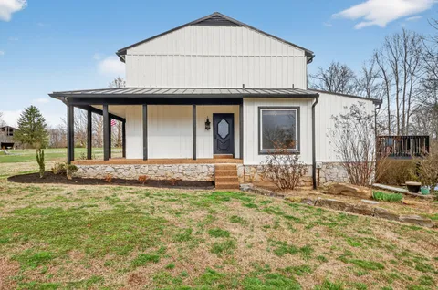 $999,999 | 7255 Hall Road, Greenbrier, TN 37073