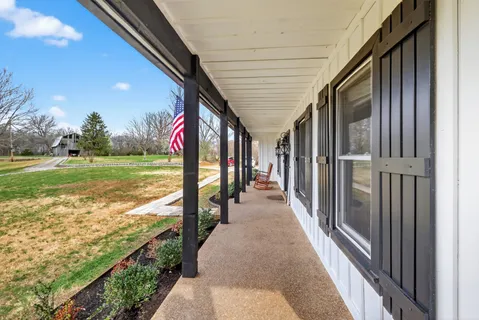 $999,999 | 7255 Hall Road, Greenbrier, TN 37073