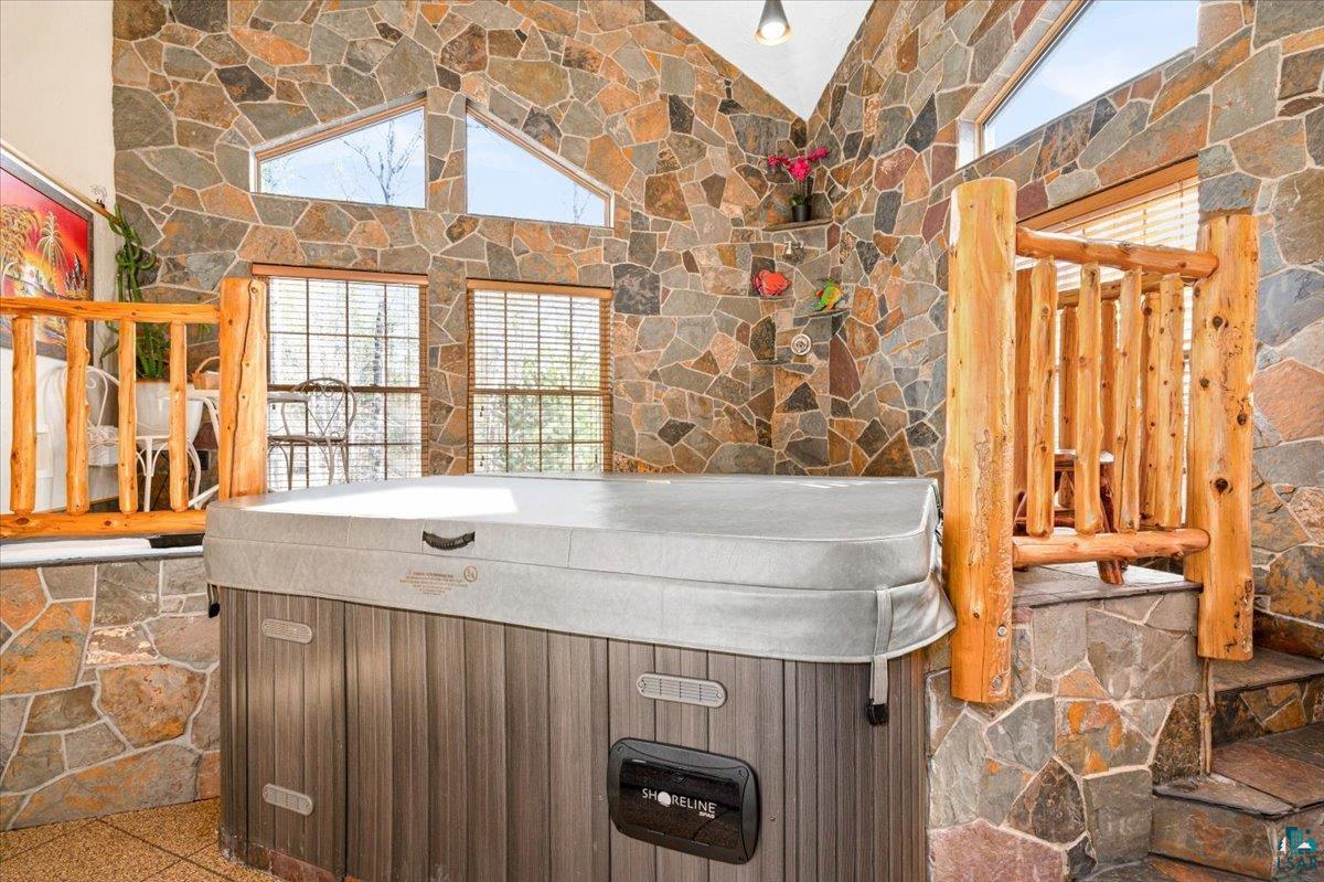 1818 Ridgewood Court Duluth, MN 55804 - Photo 42 of 50 Gallery Image 42
