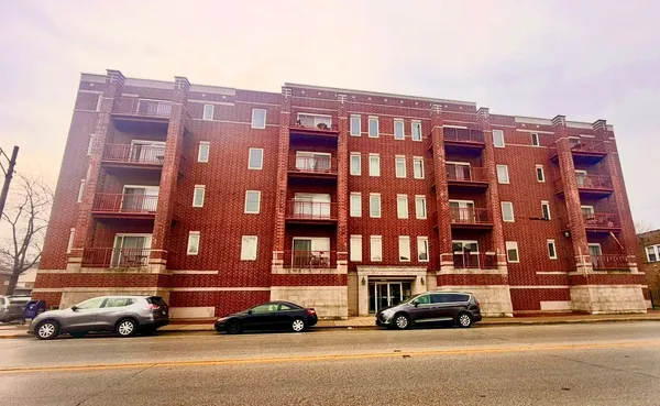 $2,000 | 6238 West 26th Street, Unit 504, Berwyn, IL 60402