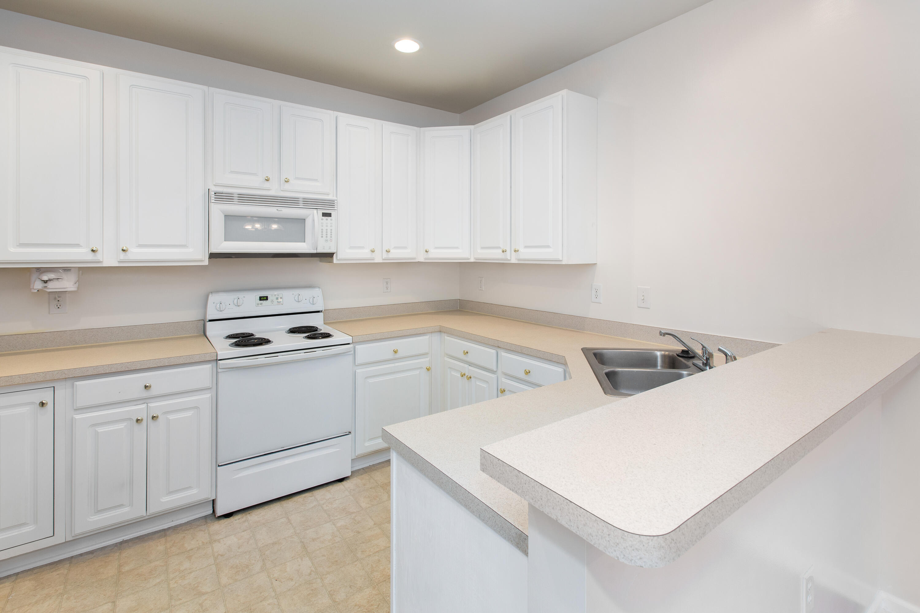 3206 Mariners Way Moncks Corner, SC 29461 - Photo 11 of 27 3206_Mariners_Way_Brett_Martin_Photograp