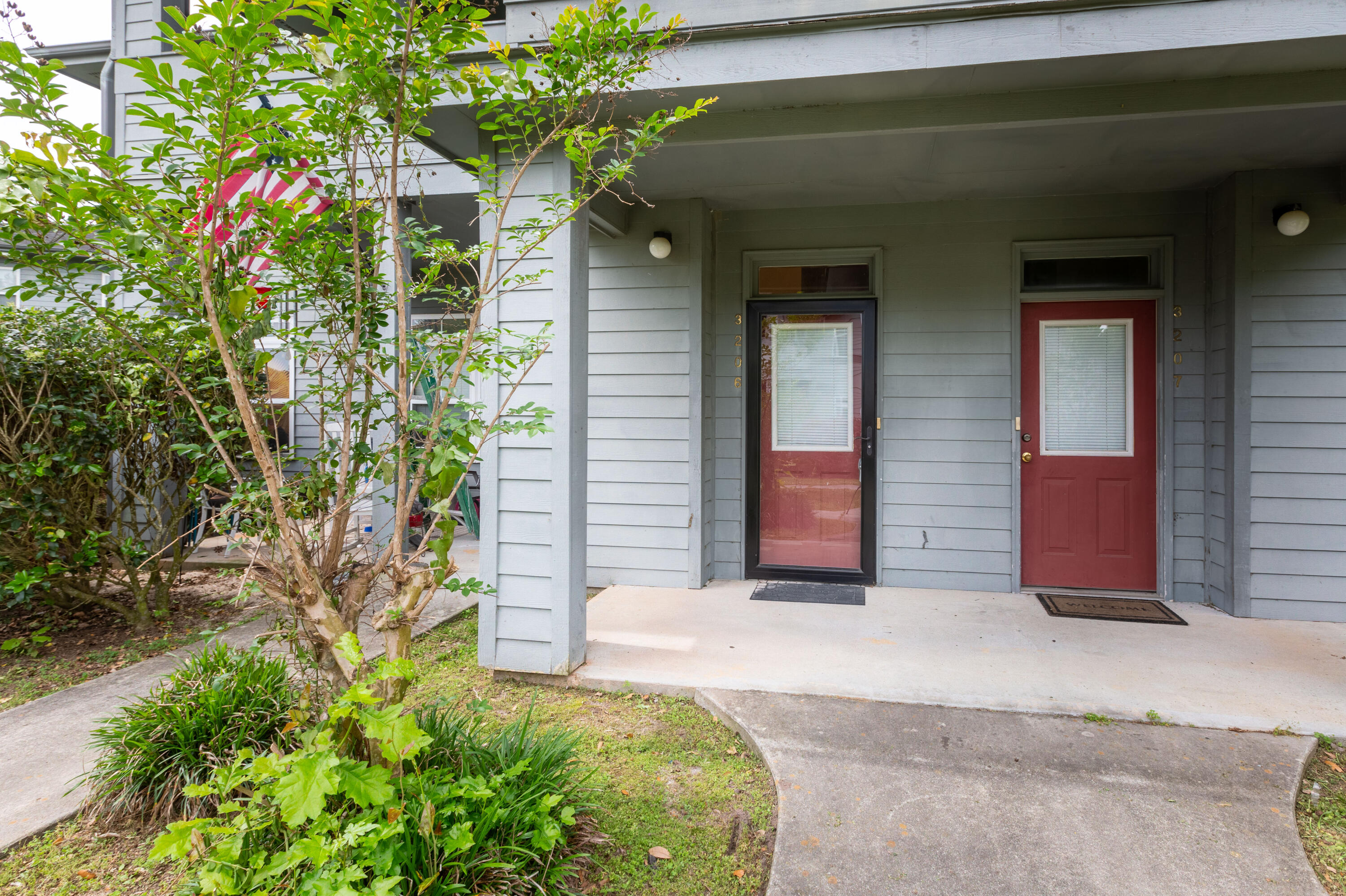 3206 Mariners Way Moncks Corner, SC 29461 - Photo 3 of 27 3206_Mariners_Way_Brett_Martin_Photograp