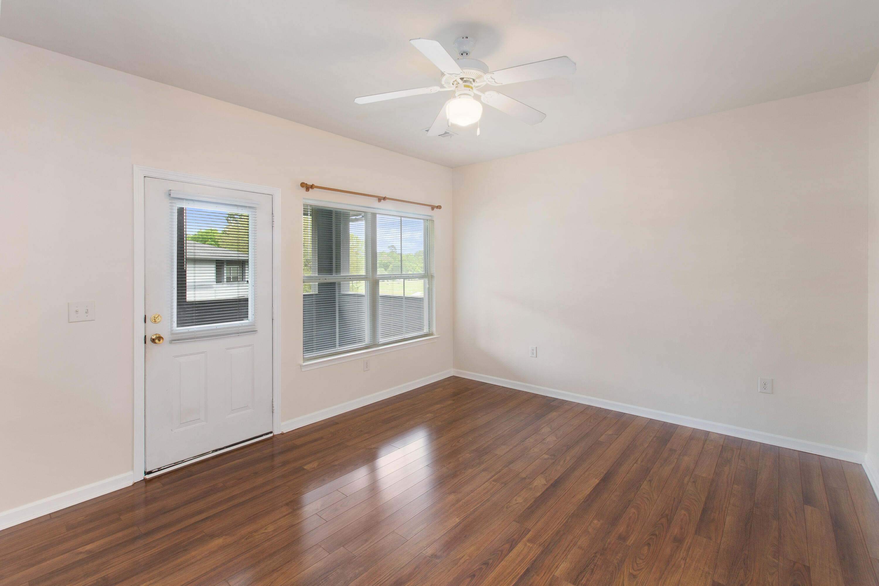 3206 Mariners Way Moncks Corner, SC 29461 - Photo 5 of 27 3206_Mariners_Way_Brett_Martin_Photograp