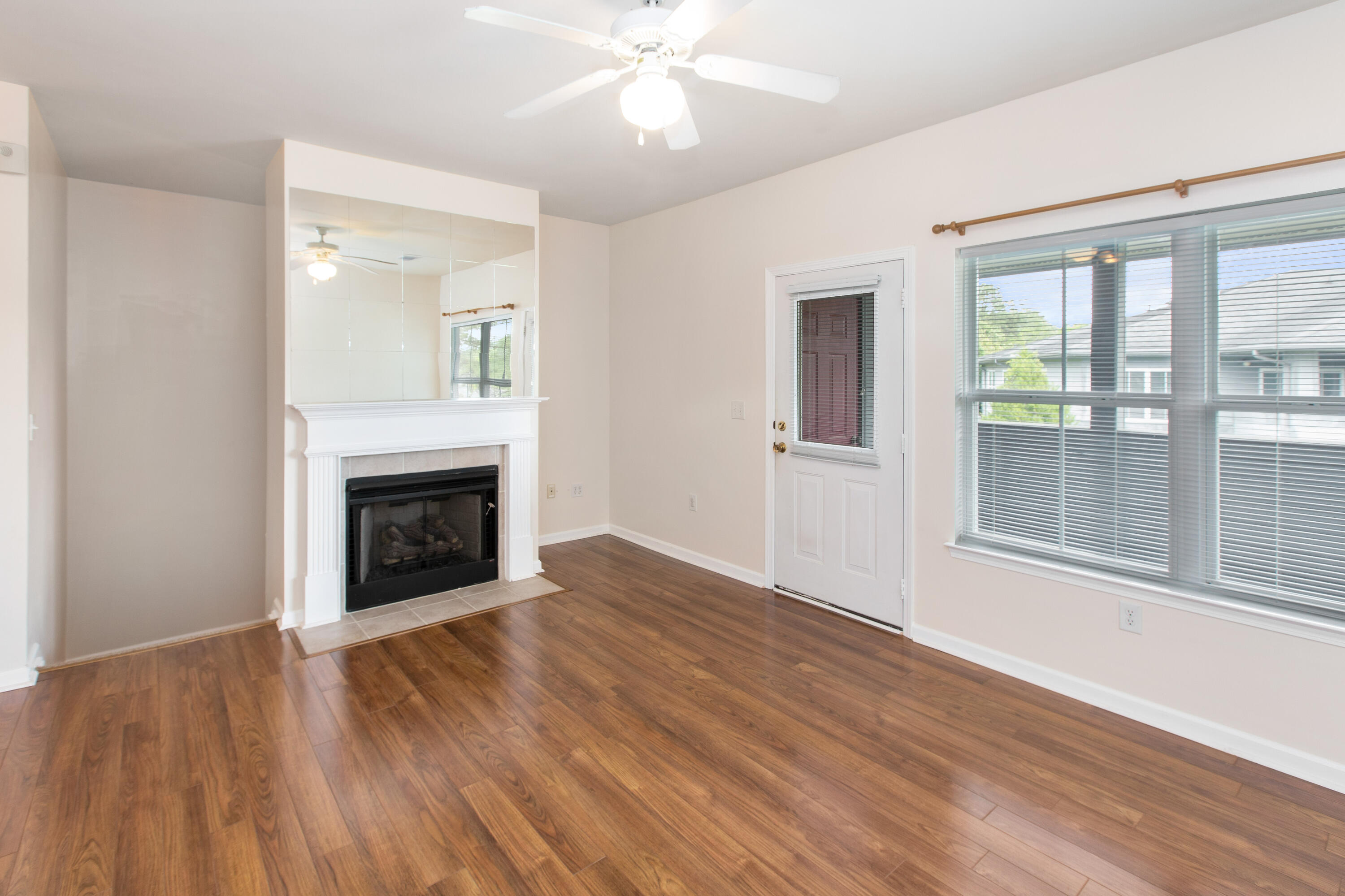 3206 Mariners Way Moncks Corner, SC 29461 - Photo 8 of 27 3206_Mariners_Way_Brett_Martin_Photograp