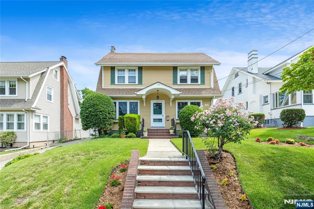176 Woodward Avenue Rutherford, NJ 07070 - Photo 45 of 50