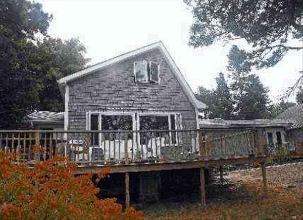 60 Lagoon Road Oak Bluffs, MA 02557 - Photo 2 of 2 http://d1qzqeyxiitrap.cloudfront.net/photos/11201/600/a8121478.jpg