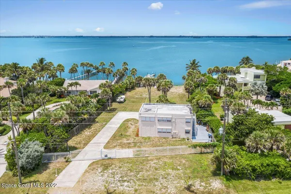 $2,000 | 7990 South Hwy A1A, Melbourne Beach, FL 32951