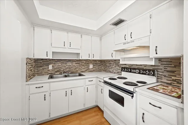 $2,000 | 7990 South Hwy A1A, Melbourne Beach, FL 32951