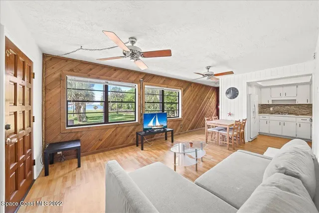 $2,000 | 7990 South Hwy A1A, Melbourne Beach, FL 32951