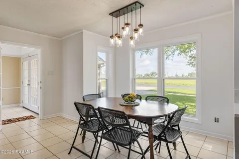 $300,000 | 100 Presbytere Parkway, Lafayette, LA 70503