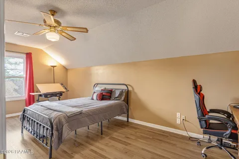 $300,000 | 100 Presbytere Parkway, Lafayette, LA 70503