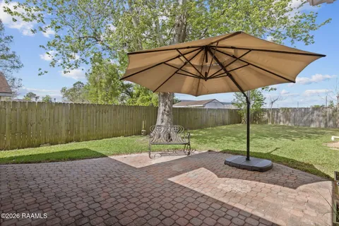 $300,000 | 100 Presbytere Parkway, Lafayette, LA 70503