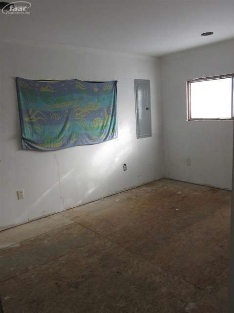 7682 Lehring Road Durand, MI 48429 - Photo 9 of 17 20390929-8.JPG