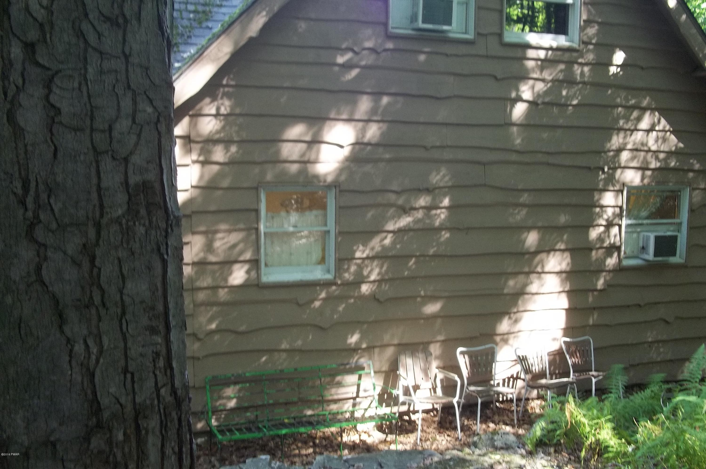 61 Deerfoot Road Lake Ariel, PA 18436 - Photo 6 of 20 Side