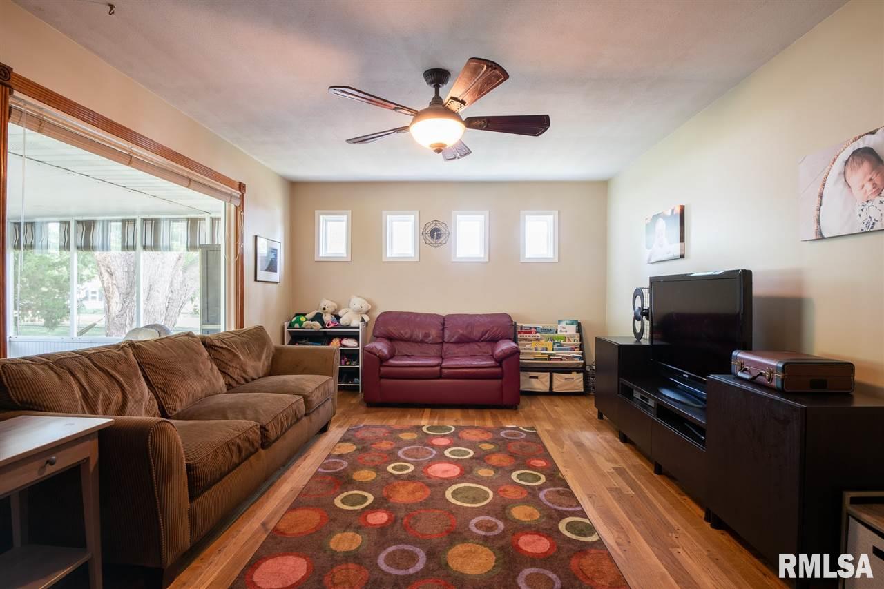 1032 Brentwood Road Morton, IL 61550 - Photo 12 of 29 Gallery Image 12