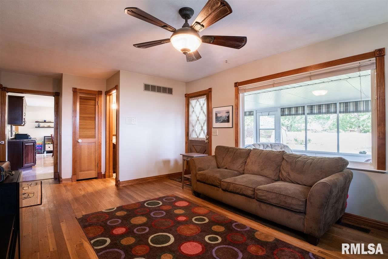 1032 Brentwood Road Morton, IL 61550 - Photo 13 of 29 Gallery Image 13