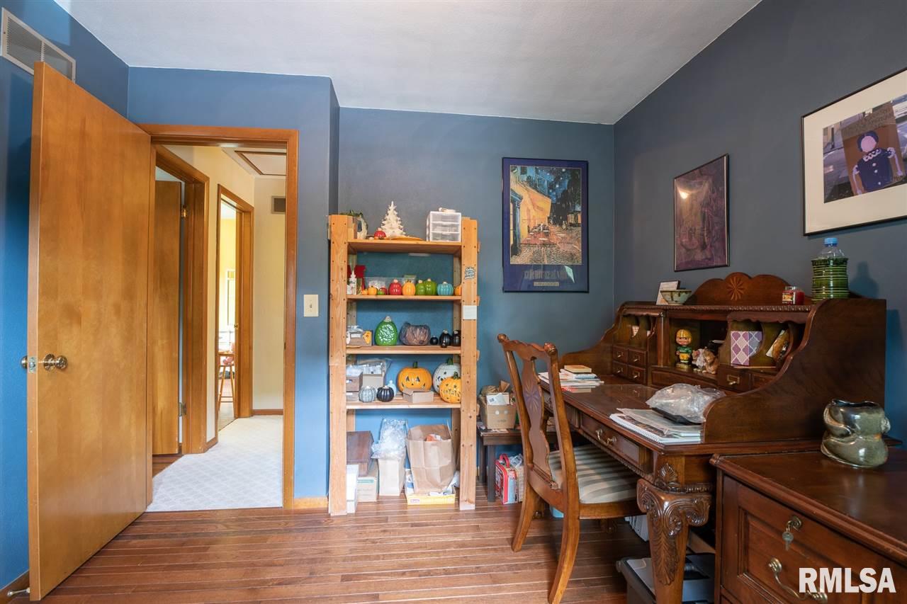 1032 Brentwood Road Morton, IL 61550 - Photo 23 of 29 Gallery Image 23