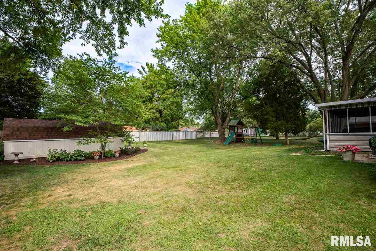 1032 Brentwood Road Morton, IL 61550 - Photo 27 of 29 Gallery Image 27