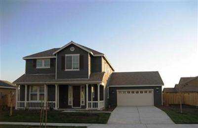 667 Sierra Avenue Reedley, CA 93654 - Photo 2 of 12 Front of Home