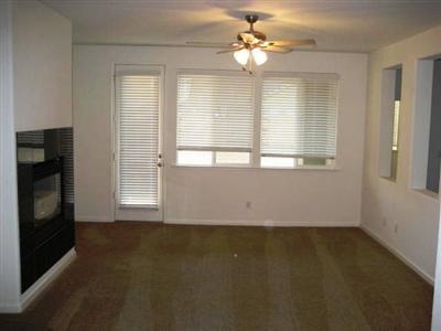 667 Sierra Avenue Reedley, CA 93654 - Photo 6 of 12 Living Room
