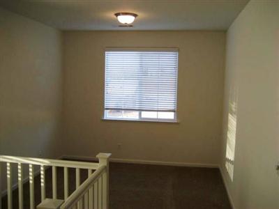 667 Sierra Avenue Reedley, CA 93654 - Photo 7 of 12 Loft