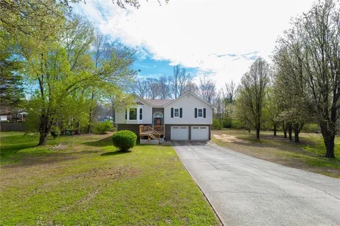 $285,000 | 226 Breckenridge Drive, Powder Springs, GA 30127