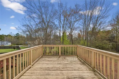 $285,000 | 226 Breckenridge Drive, Powder Springs, GA 30127