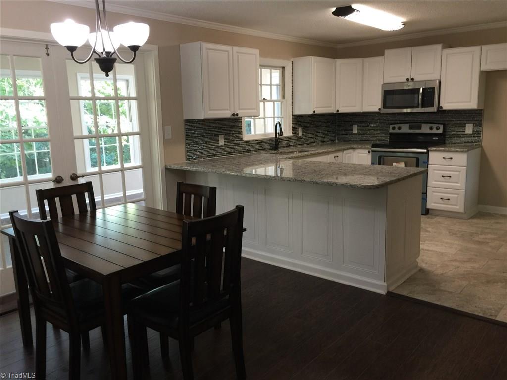 4920 Skylark Road Pfafftown, NC 27040 - Photo 18 of 30 Gallery Image 18