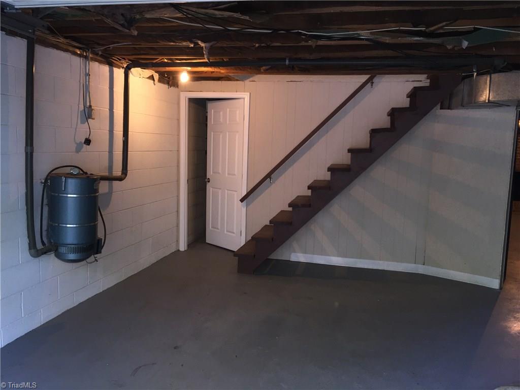 4920 Skylark Road Pfafftown, NC 27040 - Photo 27 of 30 Gallery Image 27