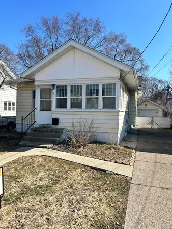 $210,000 | 1936 Havana Avenue Southwest, Wyoming, MI 49509