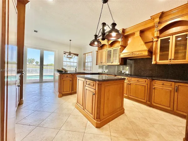 $9,000 | 5023 Northwest 94th Doral Place, Unit 5023, Doral, FL 33178