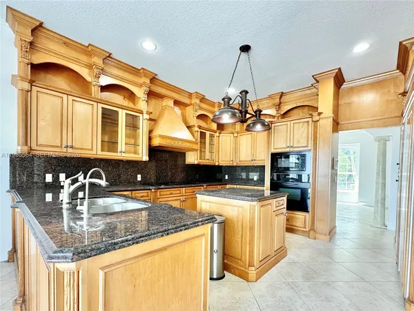 $9,000 | 5023 Northwest 94th Doral Place, Unit 5023, Doral, FL 33178