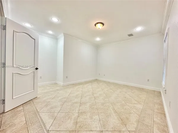 $9,000 | 5023 Northwest 94th Doral Place, Unit 5023, Doral, FL 33178