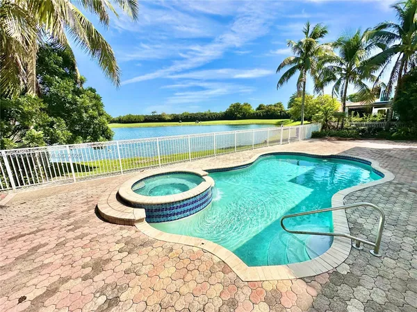 $9,000 | 5023 Northwest 94th Doral Place, Unit 5023, Doral, FL 33178