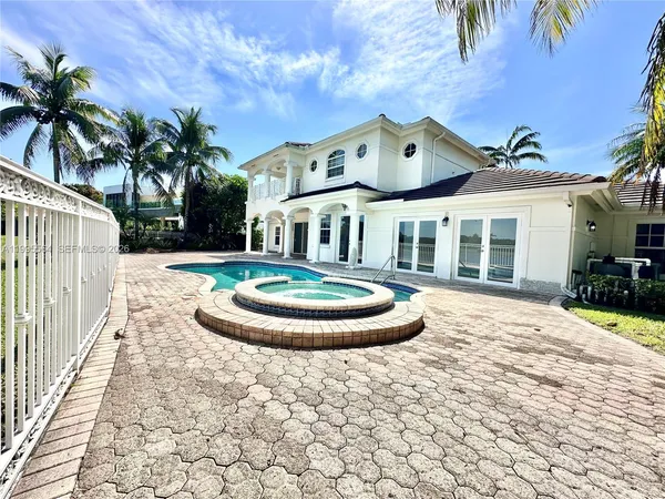 $9,000 | 5023 Northwest 94th Doral Place, Unit 5023, Doral, FL 33178