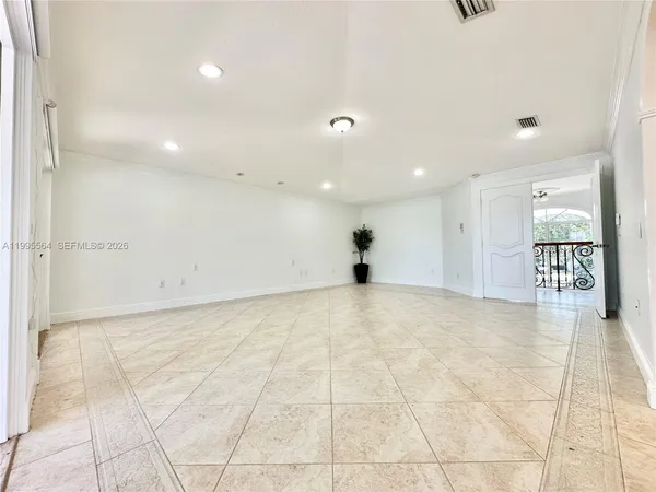 $9,000 | 5023 Northwest 94th Doral Place, Unit 5023, Doral, FL 33178