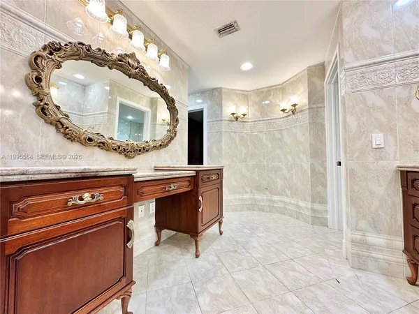 $9,000 | 5023 Northwest 94th Doral Place, Unit 5023, Doral, FL 33178