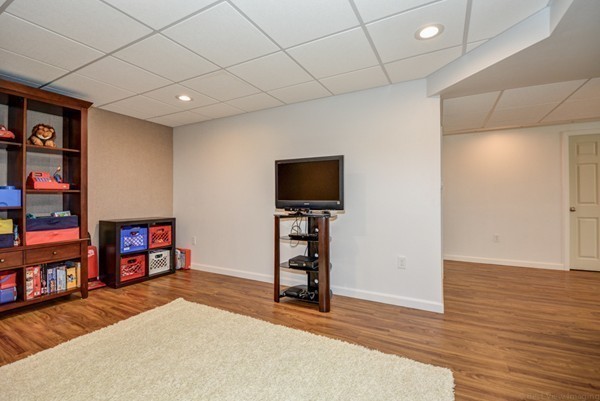 9 Rosegate Road Needham, MA 02494 - Photo 24 of 30